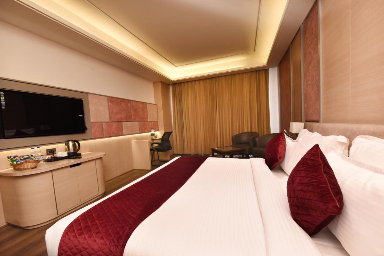 The Pribson Hotel Amritsar Exterior photo